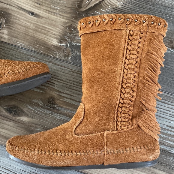 🪶Minnetonka🪶Moccasin Suede Luna Fringe Boots - Picture 4 of 9